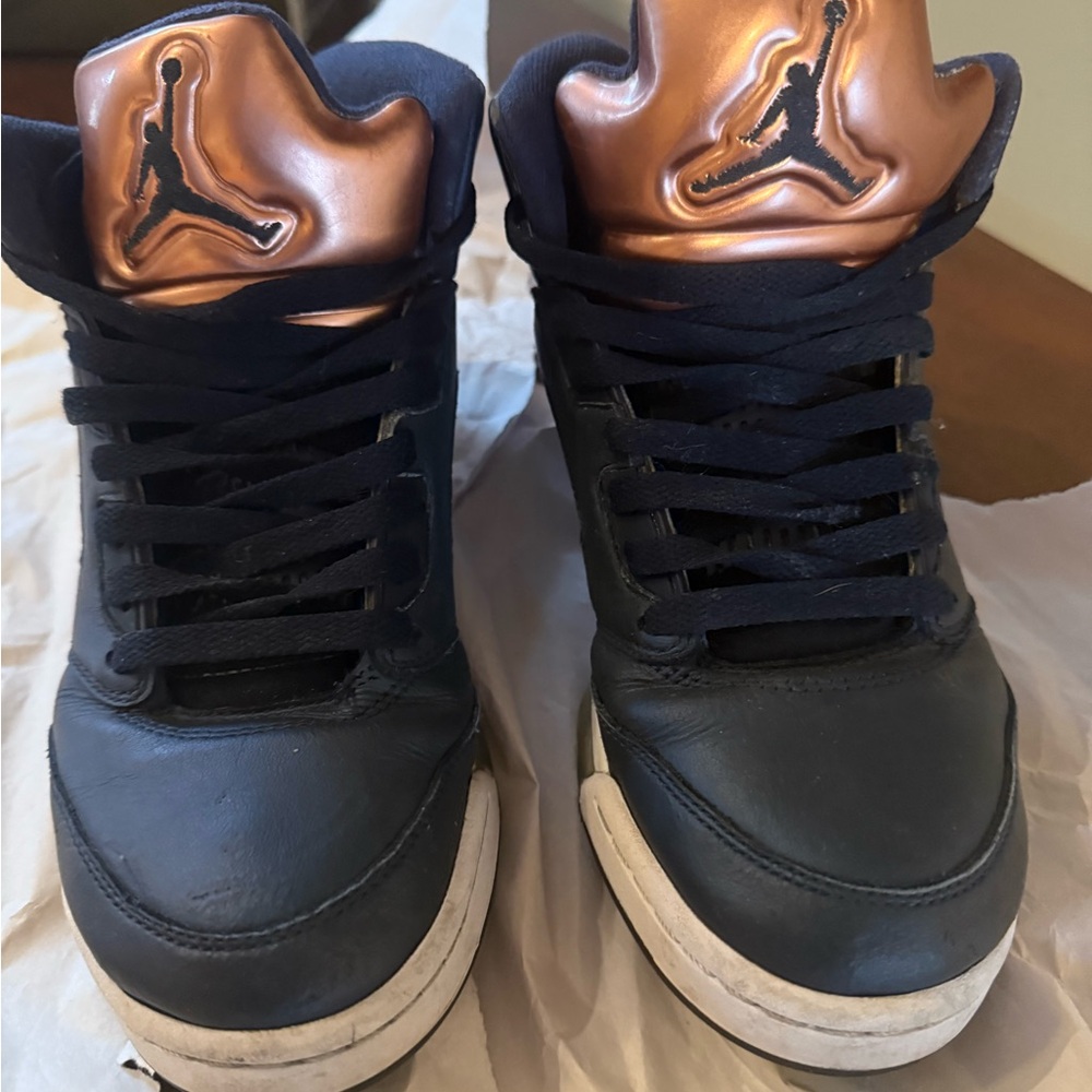 Jordan 5 Bronze size 6.5Y - Picture 9 of 16